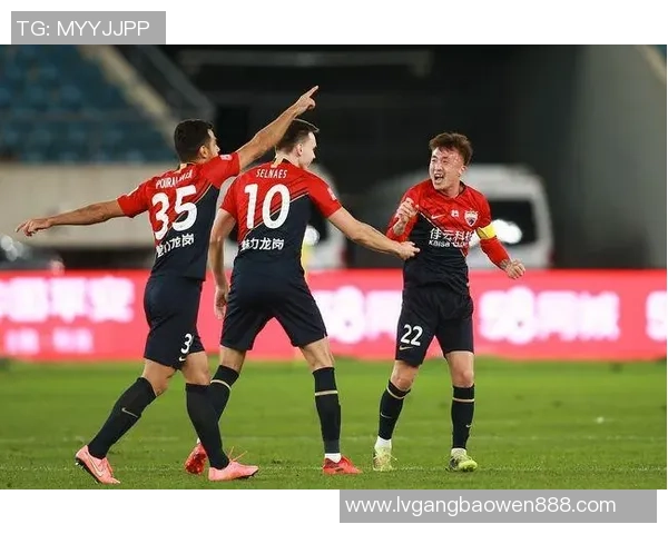 赛后分析：深圳足球队与北京足球队的表现与状态对比探讨